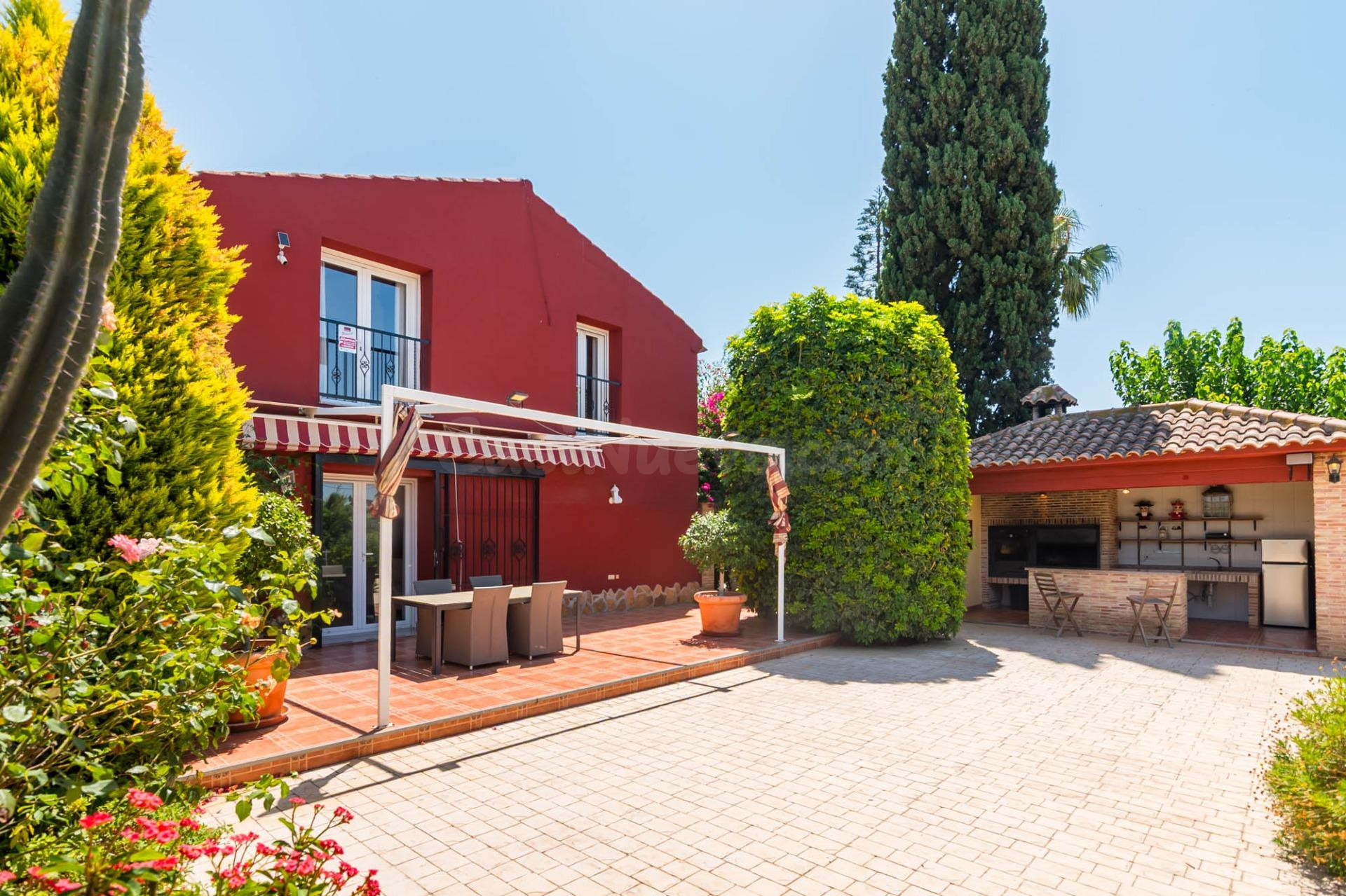 Casa Totalmente Reformada con Terreno y piscina propia en Be - foto 5