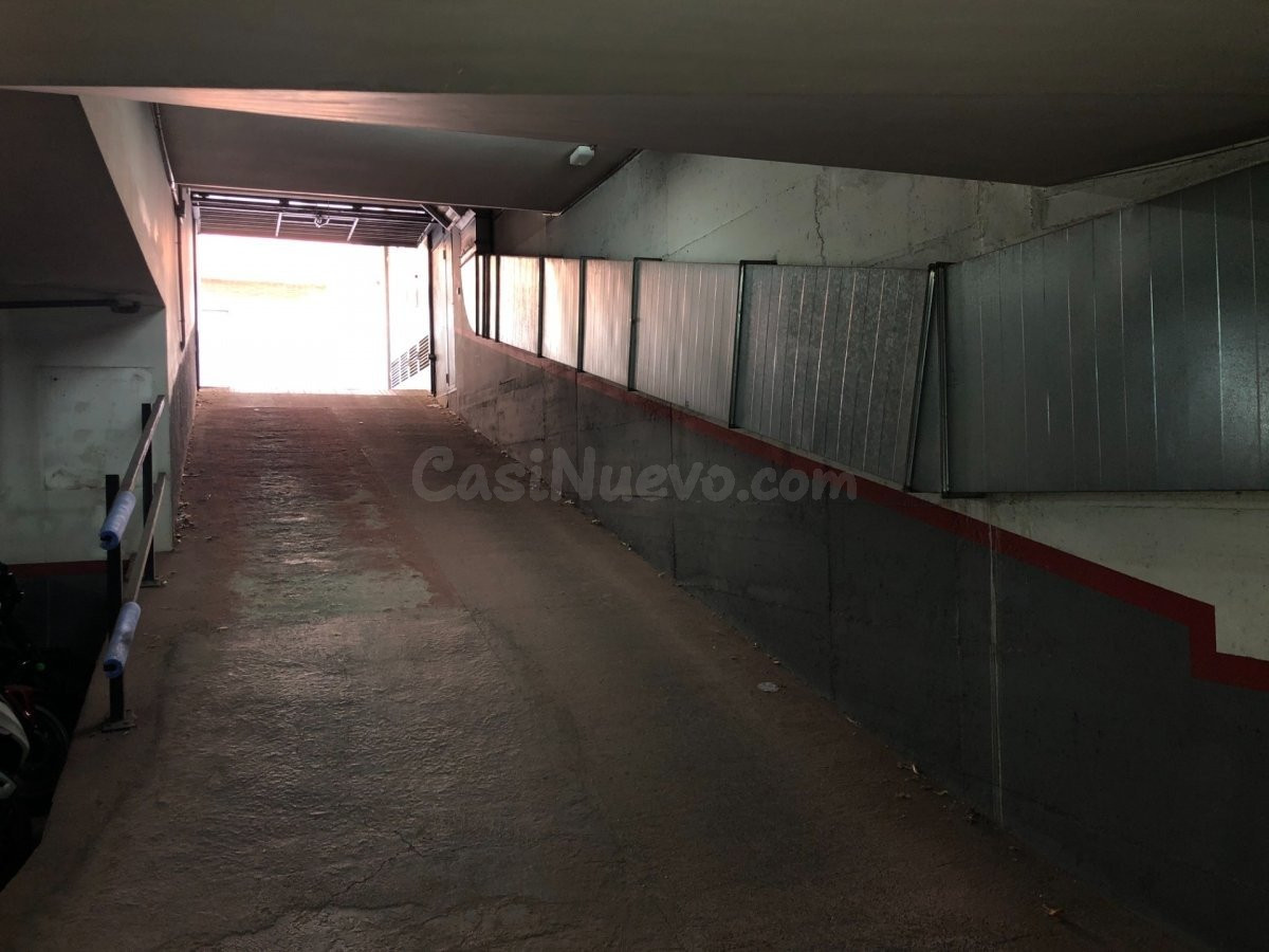 Plaça de Parking al centre de Cardedeu - foto 4