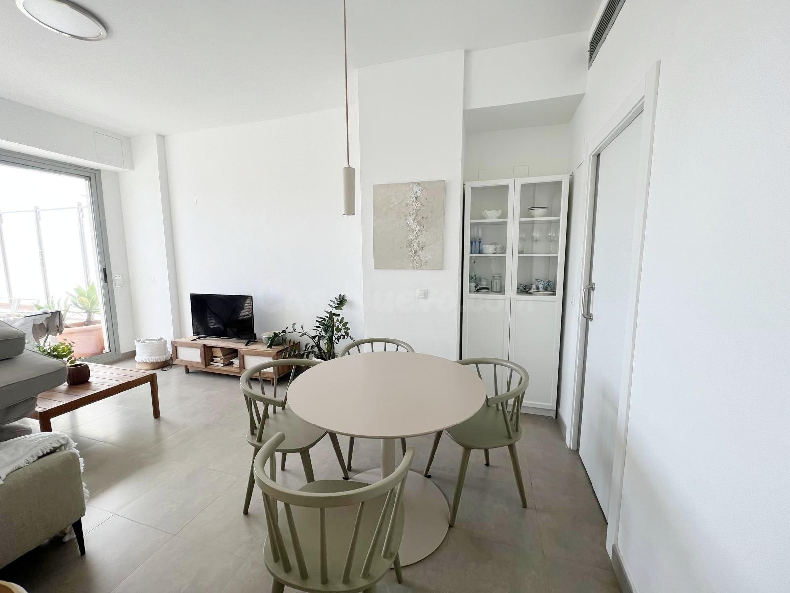 PRECIOSO DÚPLEX CON TERRAZA Y VISTAS AL MAR EN OROPESA MUY C - foto 4