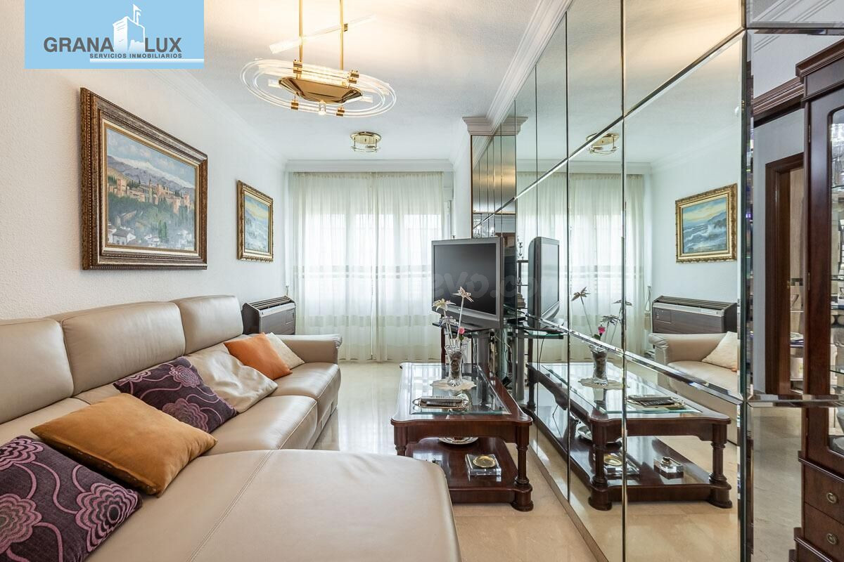 ¡Magnífico piso en venta en la zona de Mondragones, Granada! - foto 3