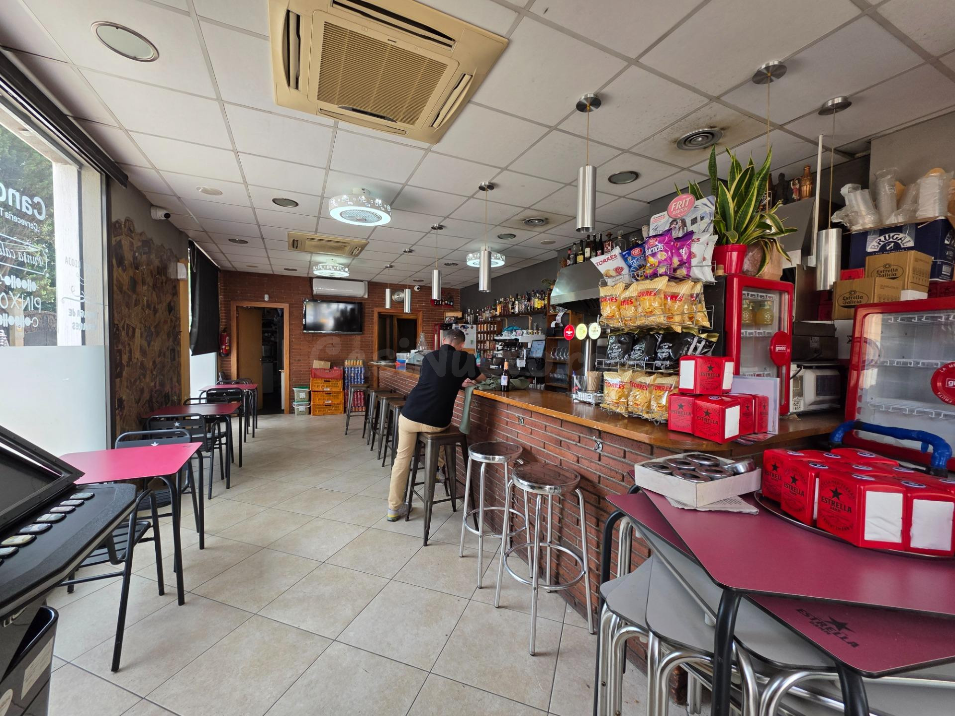 LOCAL COMERCIAL EN VENTA - foto 4