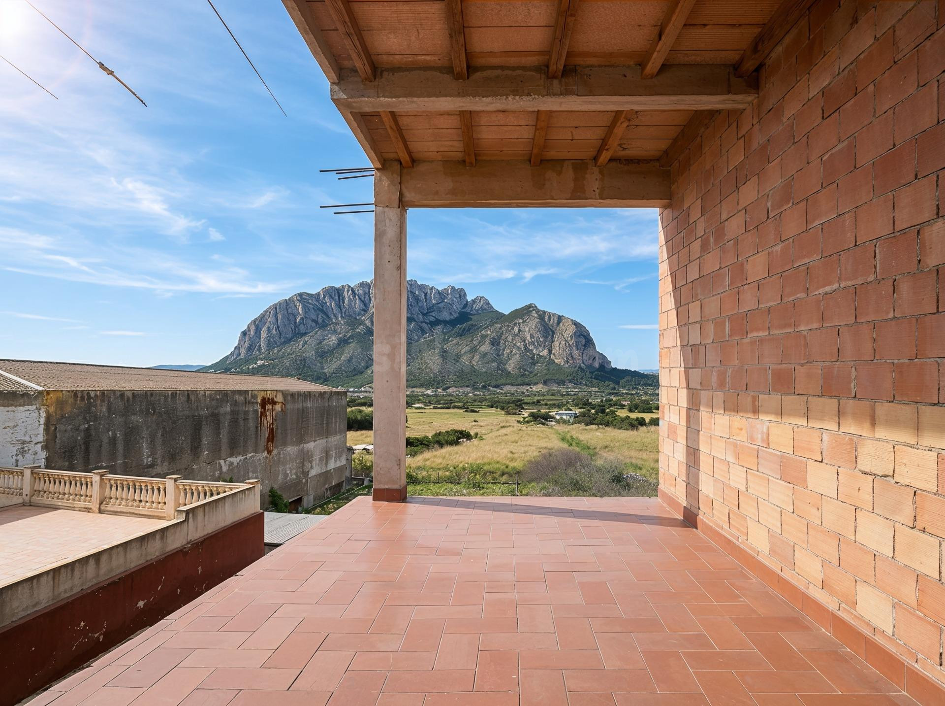 ¡EDIFICIO ESTRATÉGICO EN EL VERGER: ¡EL LIENZO PERFECTO PARA - foto 2