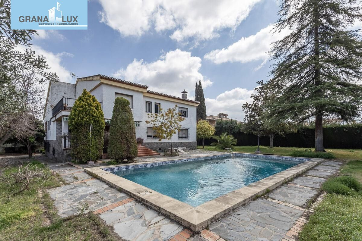 CHALET EN OGIJARES