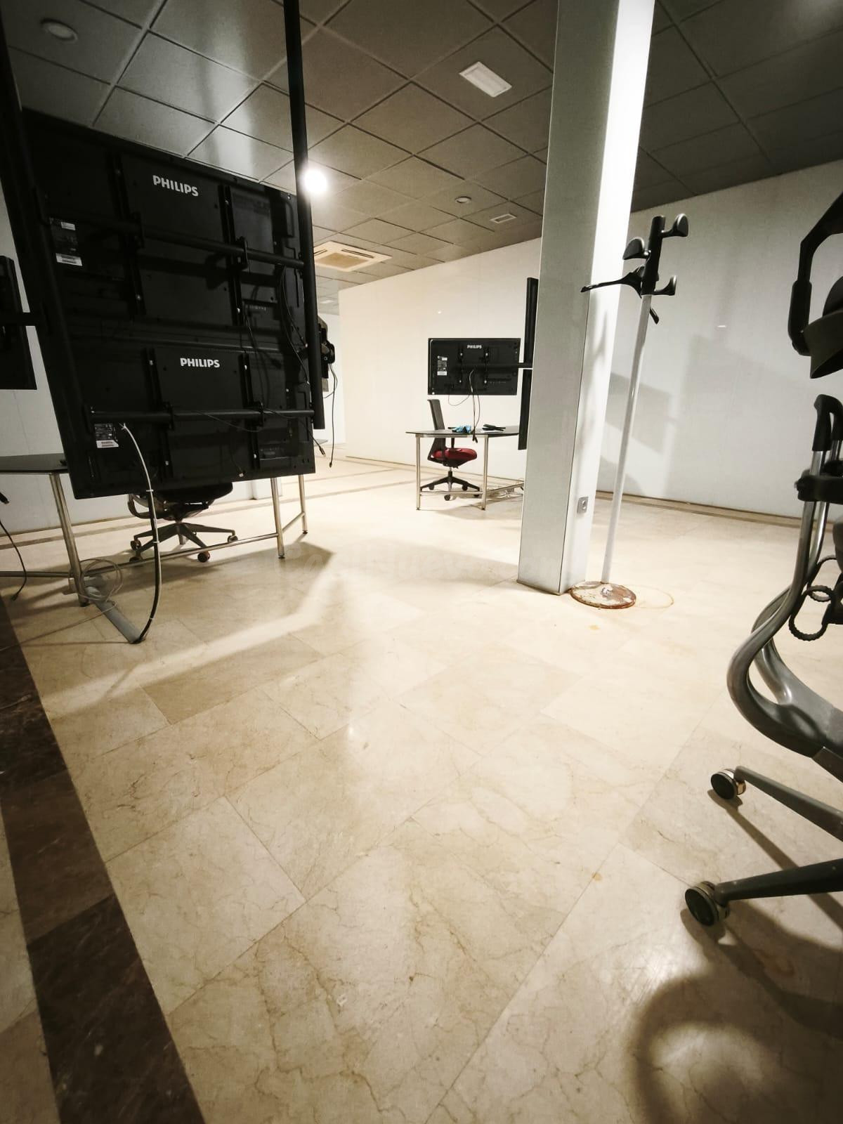 LOCAL COMERCIAL PREMIUM EN POZUELO - 335 m2 TOTALMENTE REFOR - foto 2