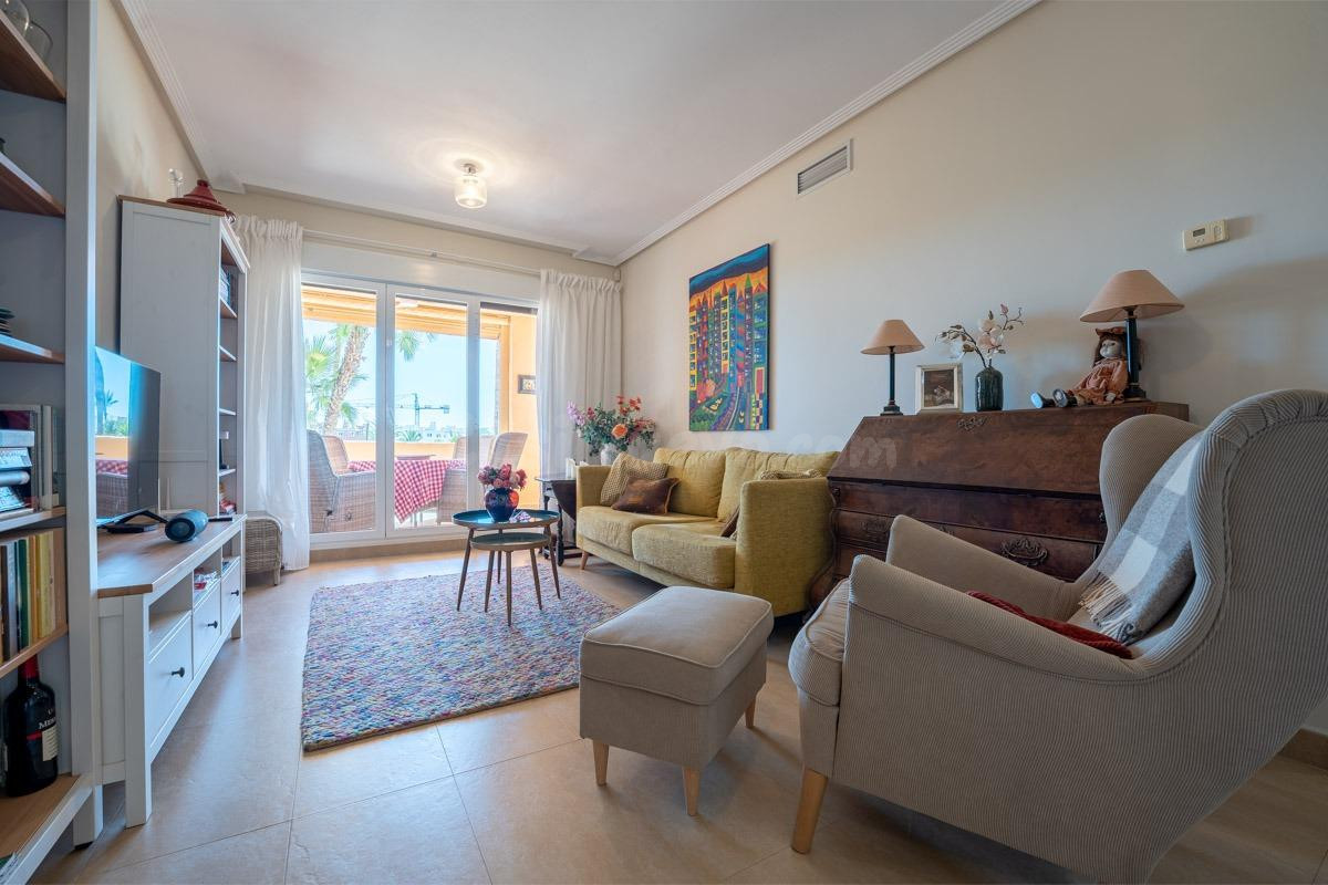 APARTAMENTO PRIMERA LINEA GOLF! - foto 5