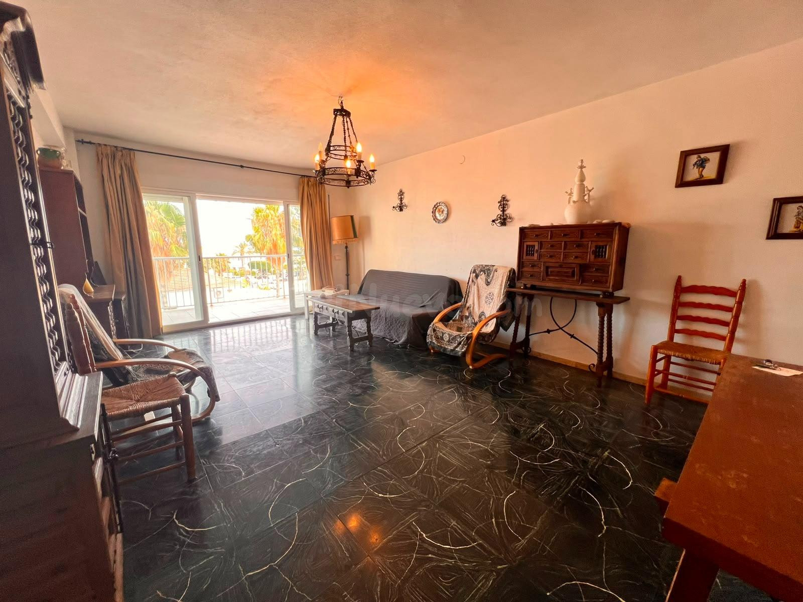 PISO CON VISTAS AL PUERTO — ALTEA. 3 dormitorios, baño y ase - foto 4