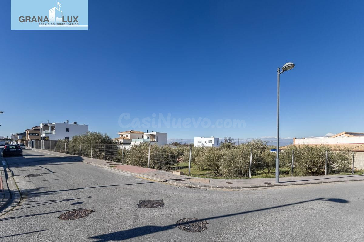 SOLAR CON USO RESIDENCIAL EN VENTA EN LA ZUBIA