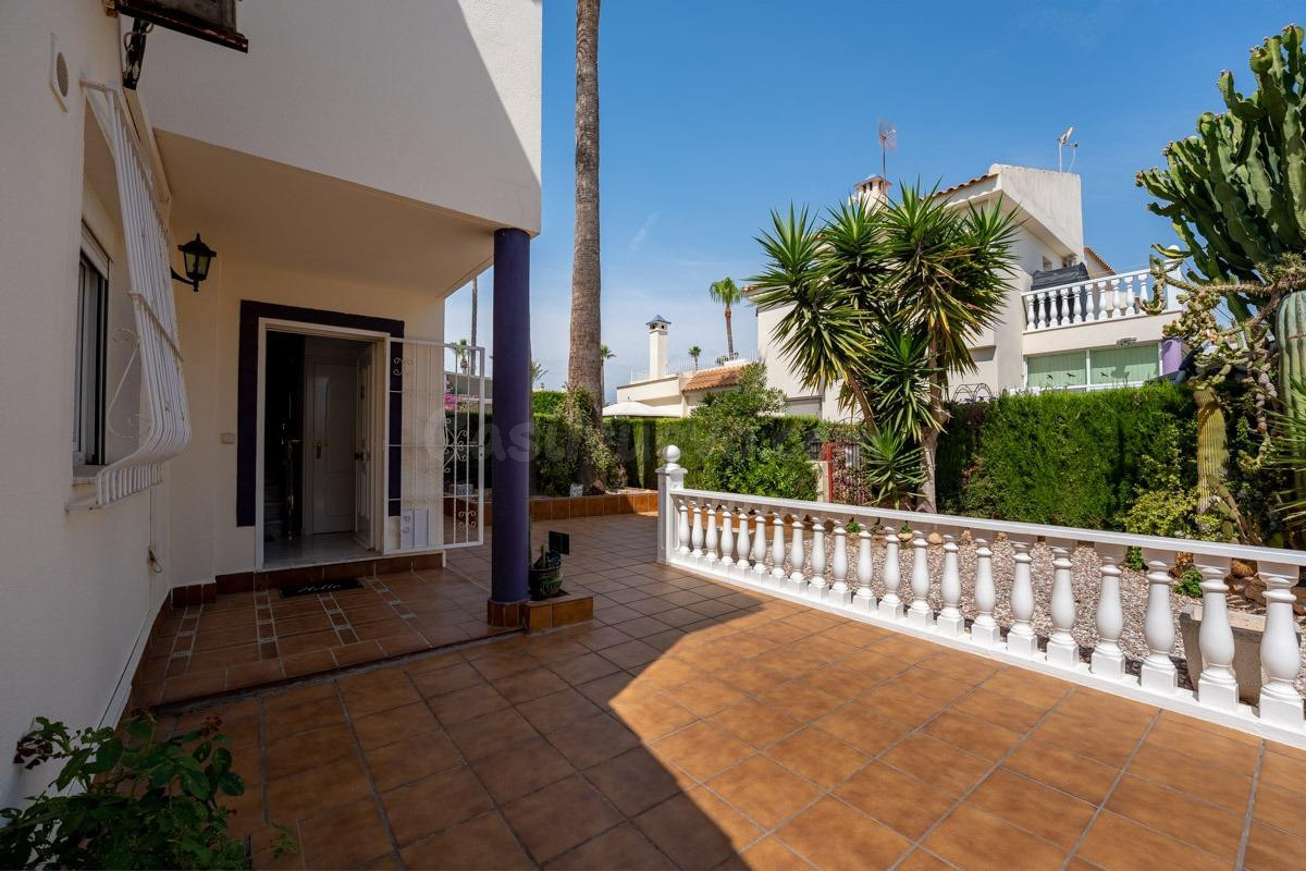 RESIDENCIAL MIRAFLORES,  PRECIOSA VIVIENDA