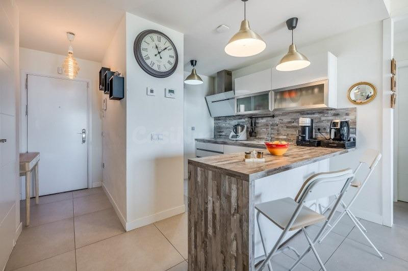 Apartamento con magníficas vistas, aerotermia, suelos radian - foto 5
