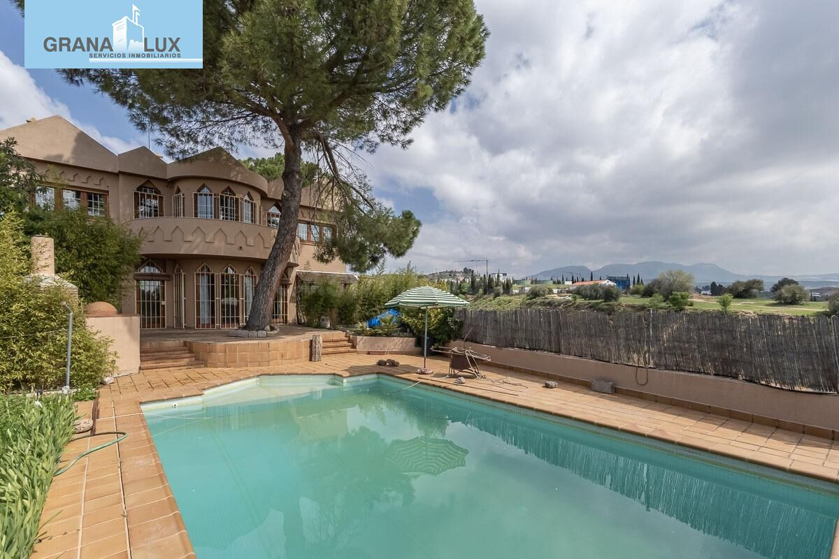 Espectacular casa independiente con piscina y grandes vistas - foto 2