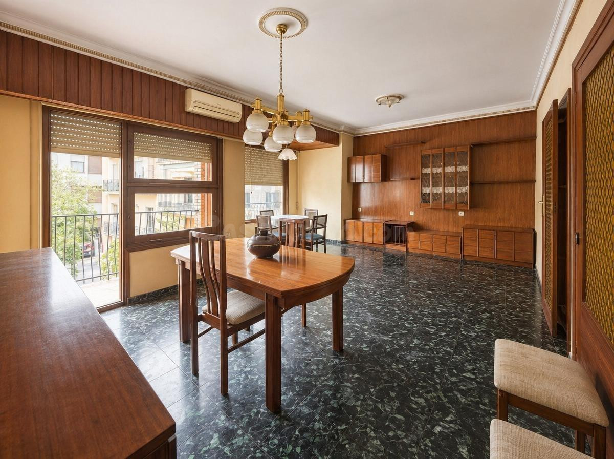 PISO AMPLIO CON 4 habitaciones Y DOS TERRAZAS – DE LOS QUE Y - foto 2