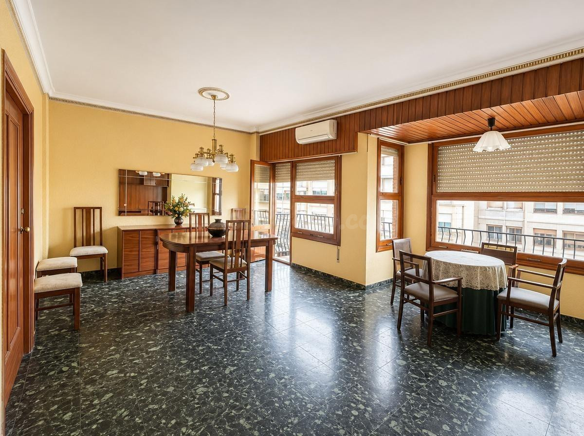 PISO AMPLIO CON 4 habitaciones Y DOS TERRAZAS – DE LOS QUE Y - foto 4