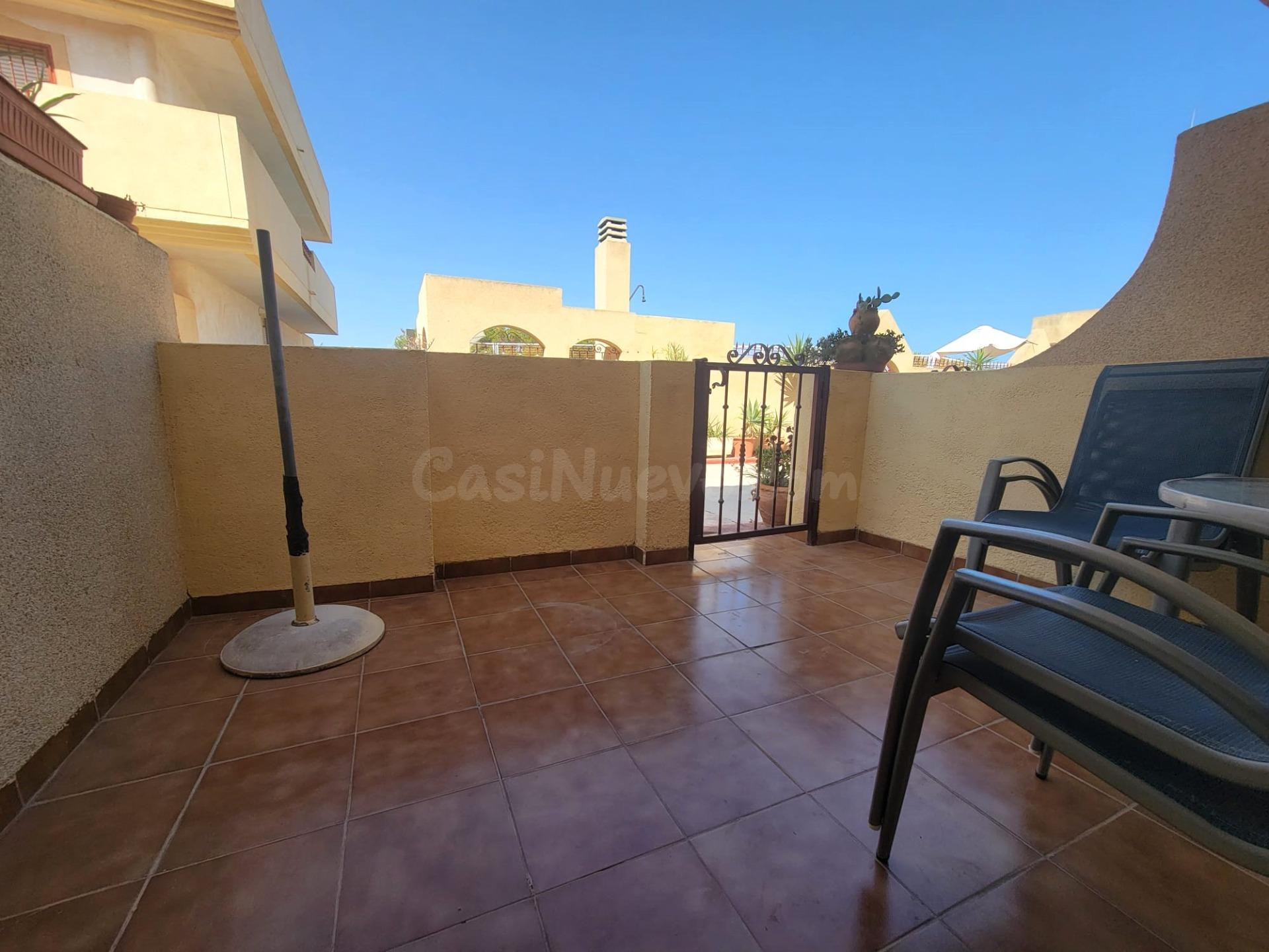 Vivienda adosada espaciosa, 3 dormitorios, 3 baños, garaje c - foto 3