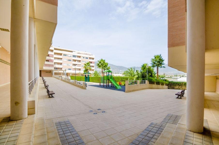 Descubre tu nuevo hogar en Las Lagunas, Mijas
