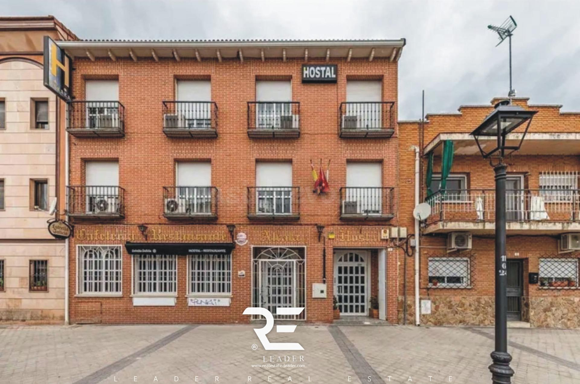 ENCANTADOR HOSTAL RESTAURANTE EN SAN AGUSTIN DE GUADALIX !!