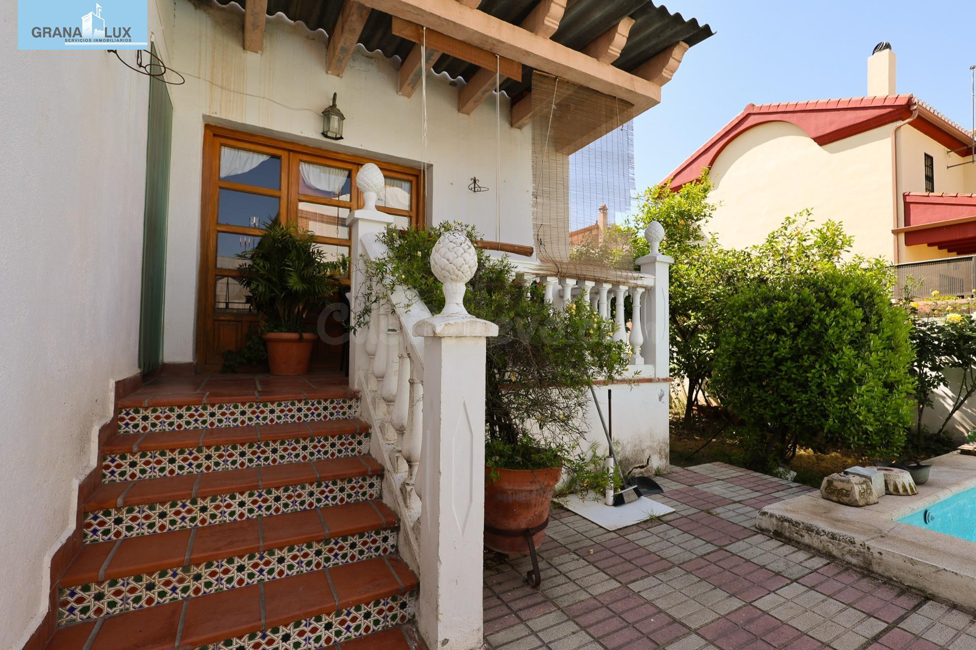 Chalet independiente con piscina en Híjar, Las Gabias - foto 2