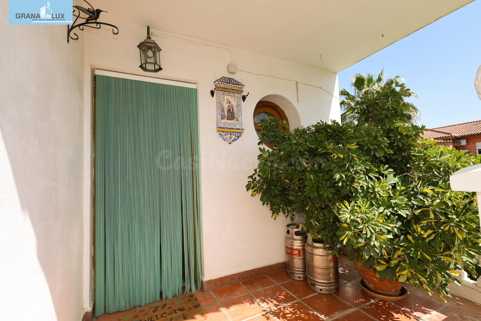 Chalet independiente con piscina en Híjar, Las Gabias - foto 3