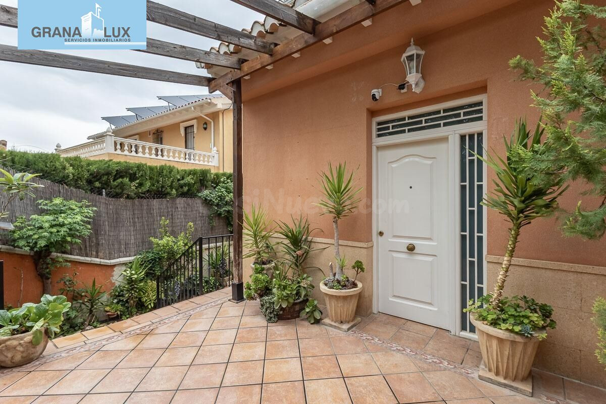 Espectacular Casa de Lujo en Urbanización Los Cerezos - foto 4