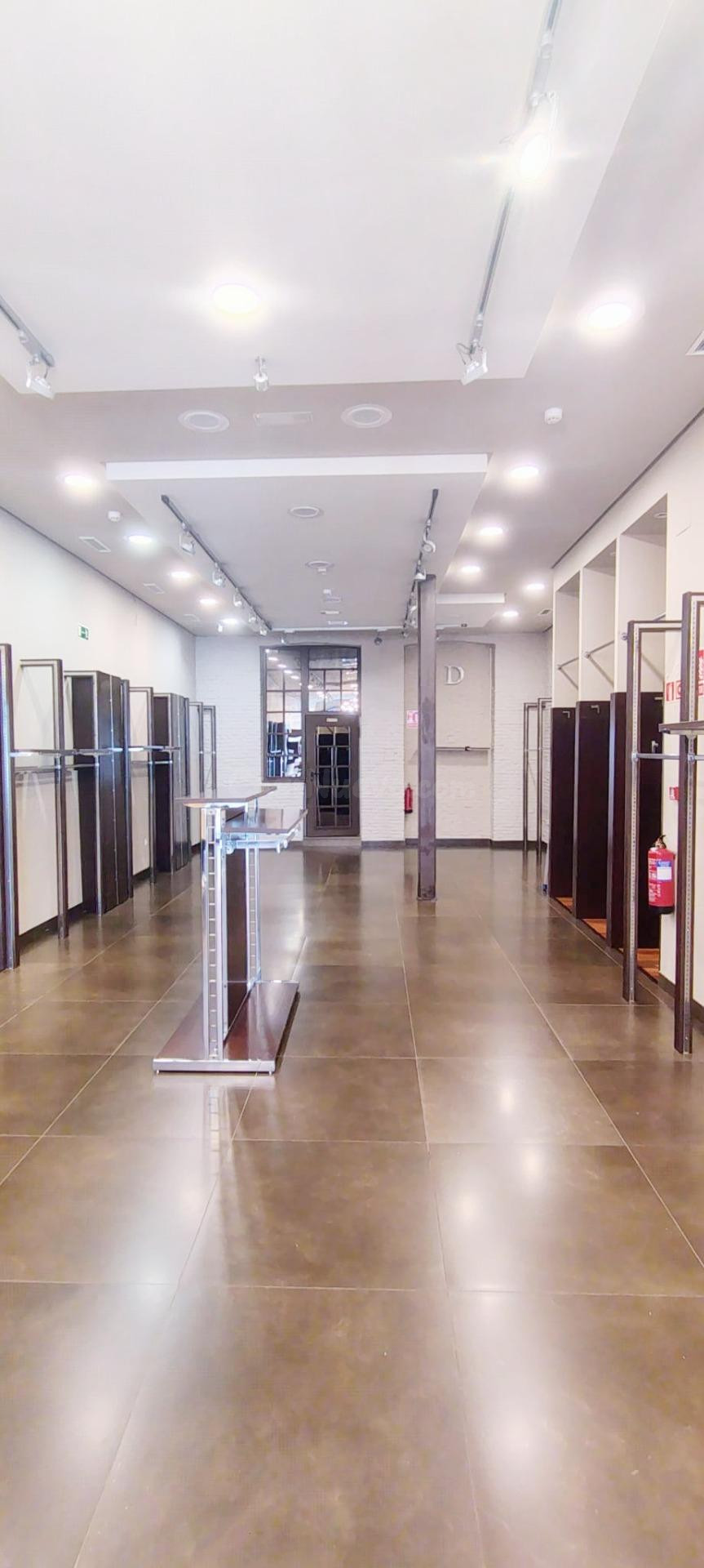 LOCAL COMERCIAL EN PLANTA BAJA EN EL CENTRO DE AVILÉS !! OPO - foto 3