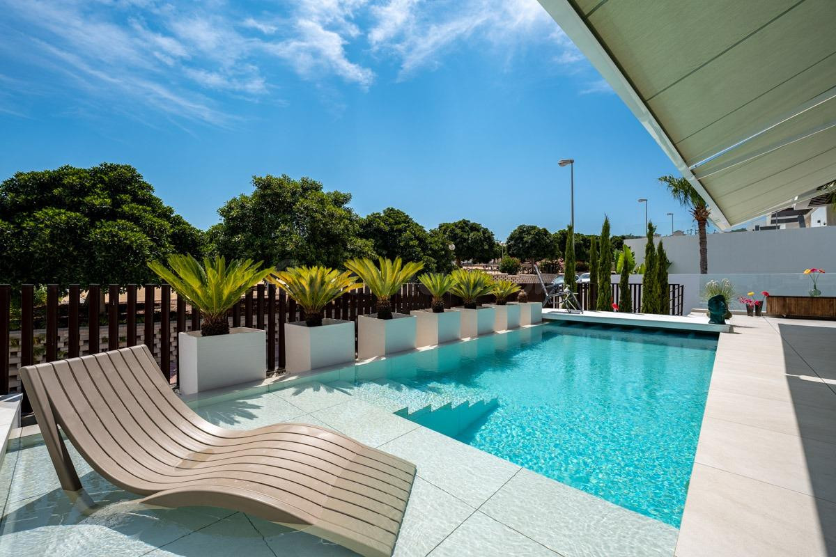 Exclusiva Villa de Diseño con Vistas Abiertas al Parque, Pis