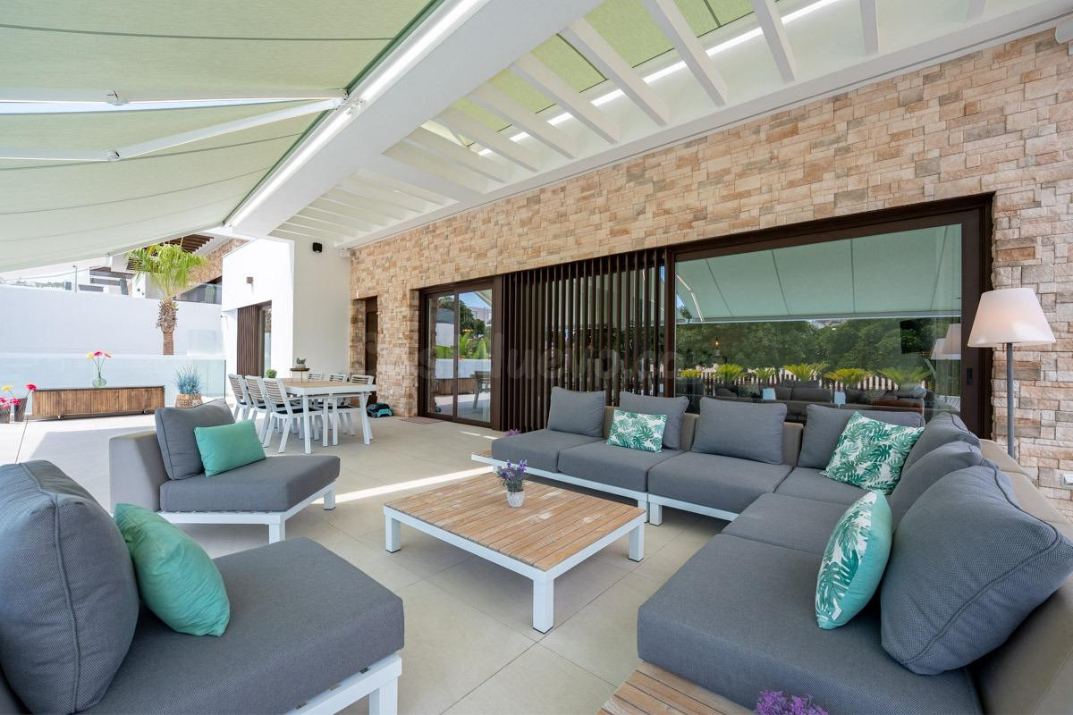 Exclusiva Villa de Diseño con Vistas Abiertas al Parque, Pis - foto 2