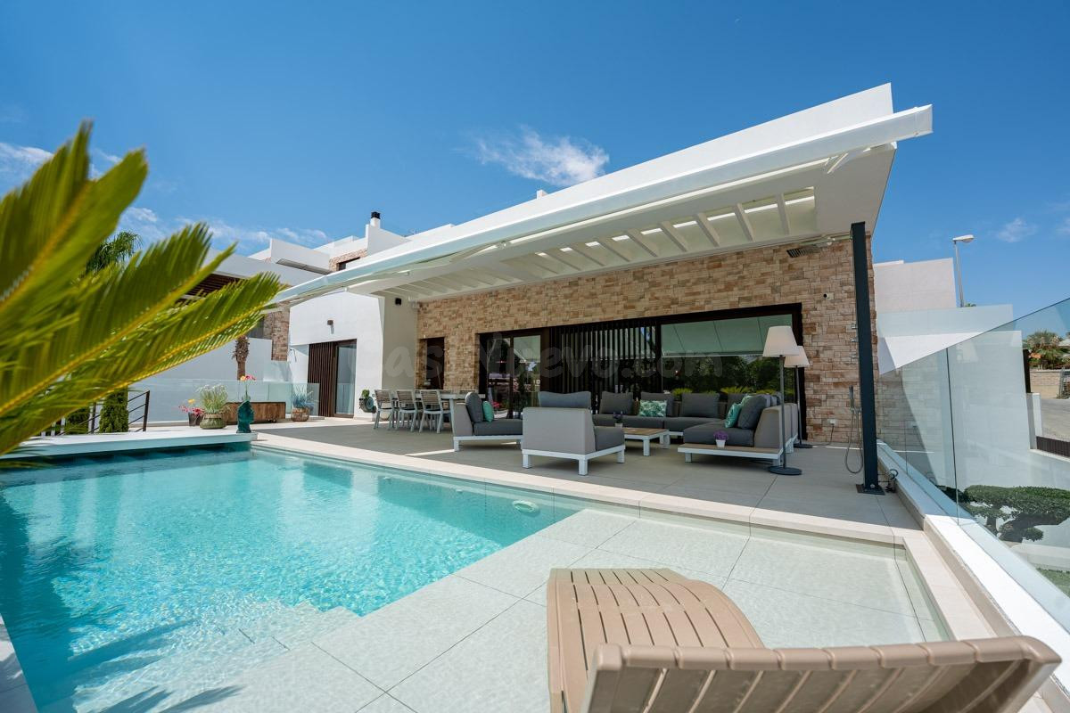 Exclusiva Villa de Diseño con Vistas Abiertas al Parque, Pis - foto 3