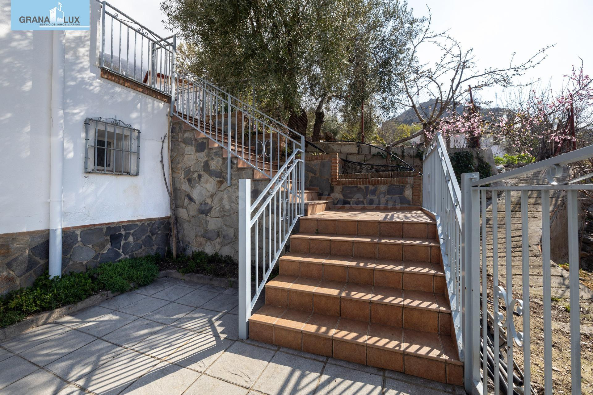 FINCA URBANA ÚNICA CON DOS VIVIENDAS EN GÜÉJAR SIERRA - foto 5