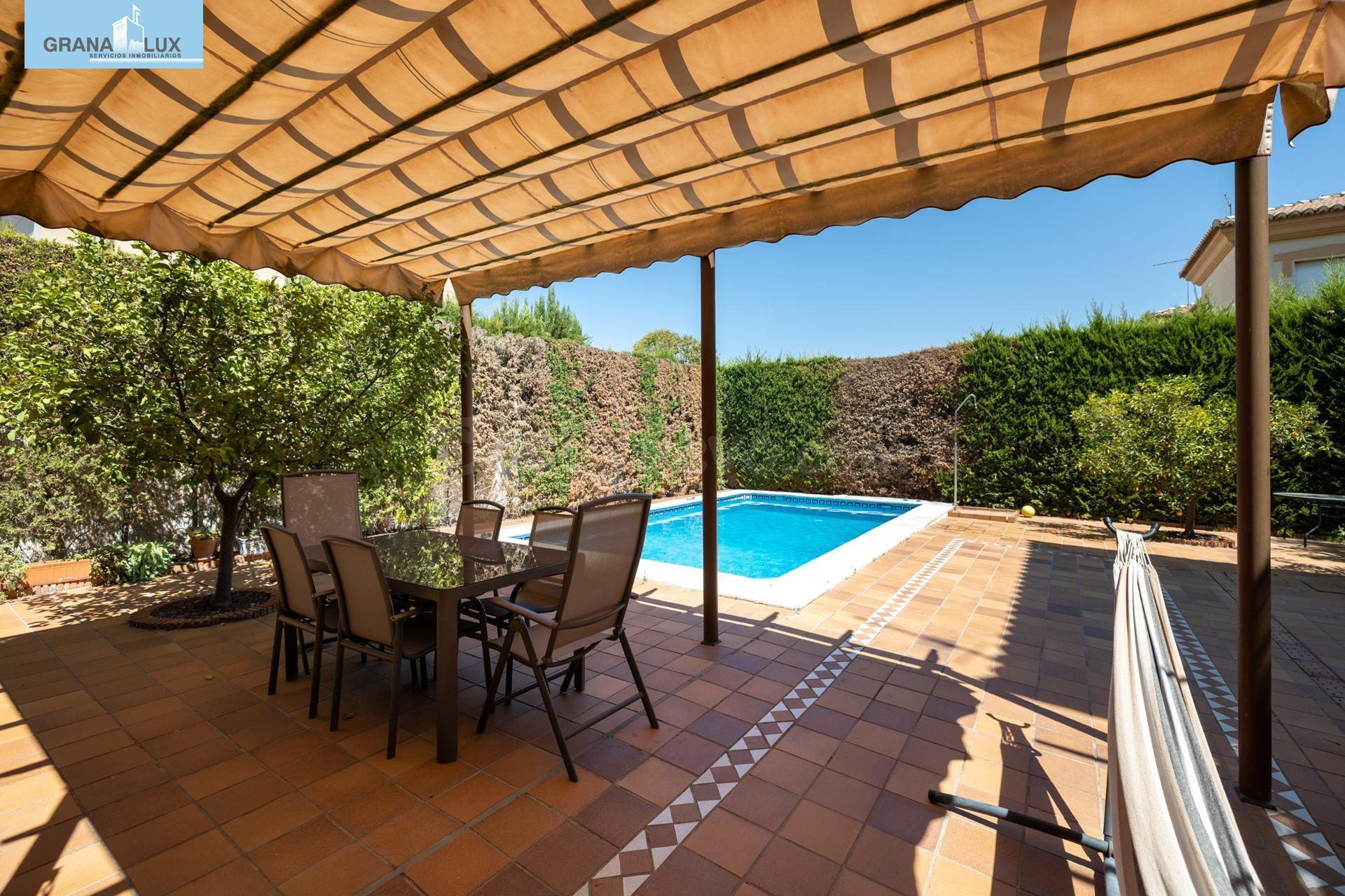 Preciosa Casa Pareada en Urbanización El Ventorrilo (Vegas d - foto 3