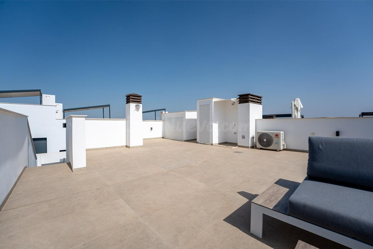 Modern 2-Bedroom Top Floor Apartment with Private Solarium and Spectacular Pink Lake Views - foto 2