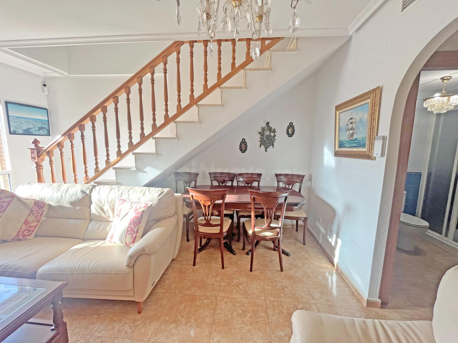 BONITO DUPLEX FAMILIAR CON GARAJE EN GUARDAMAR DEL SEGURA