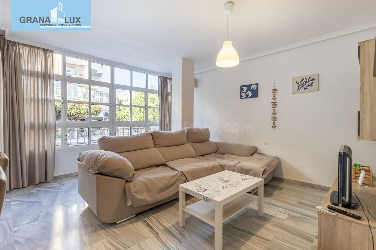 Gran oportunidad en la zona de Los Ríos – Motril - foto 2