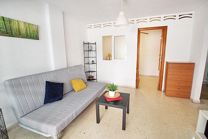 Apartamento de 1 dormitorio a escasos metros de la playa centro de Guardamar - foto 2