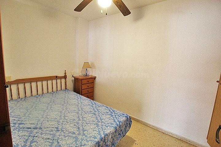 Apartamento de 1 dormitorio a escasos metros de la playa centro de Guardamar - foto 5