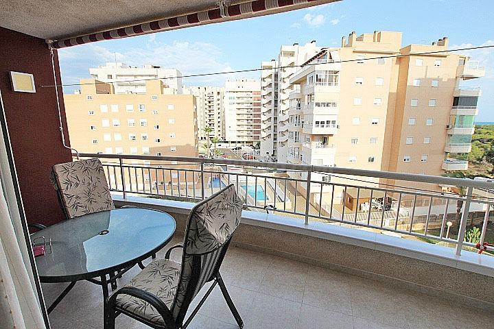 Apartamento en venta puerto deportivo de Guardamar - foto 3