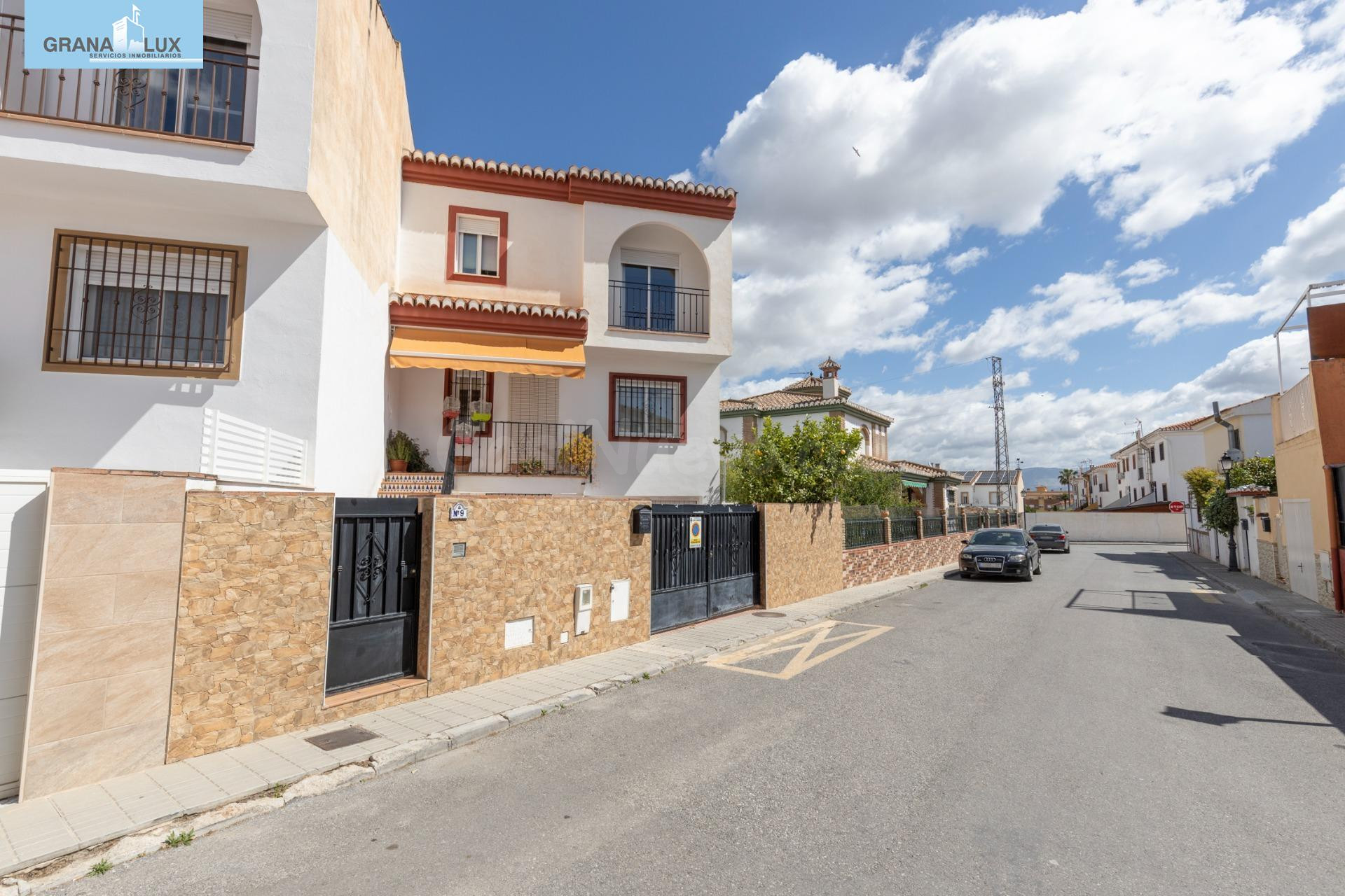 Estupenda casa pareada con piscina en Híjar - foto 3