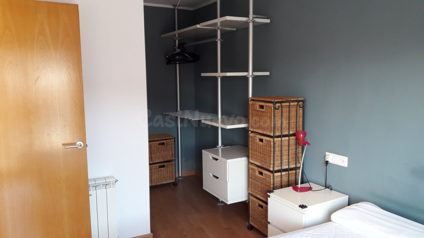 Dúplex 84m² en alquiler - Barri de Les Flors - foto 2
