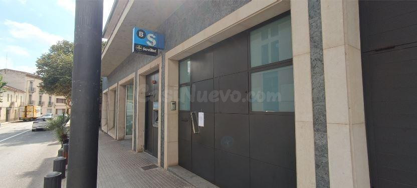 LOCAL COMERCIAL A LA POBLA DE CLARAMUNT ZONA CENTRE - foto 2
