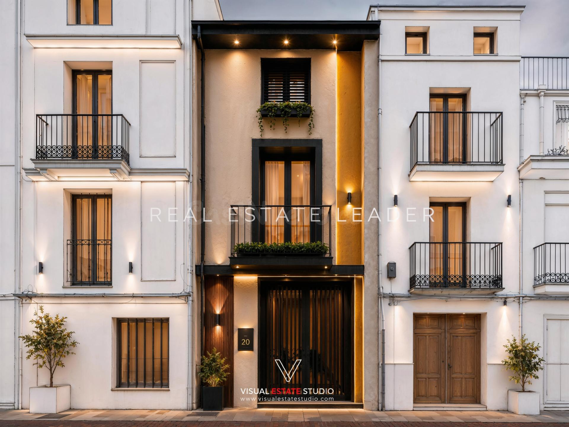 CASA SEÑORIAL EN EL CENTRO. POTENCIAL PARA VIVIR, INVERTIR O CREAR ALGO QUE DEJE HUELLA!