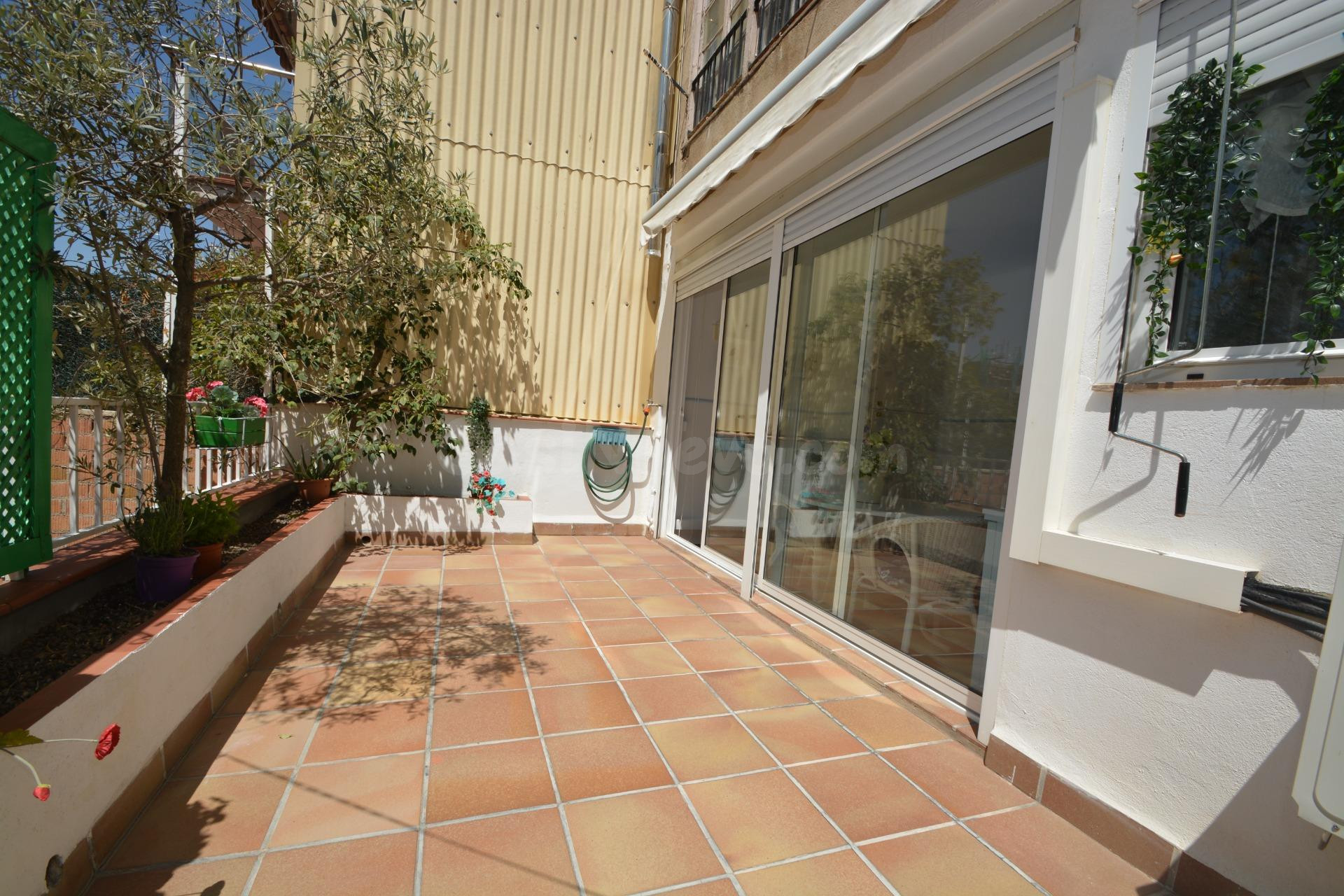 PIS EN VENDA AL CENTRE D'IGUALADA - foto 4