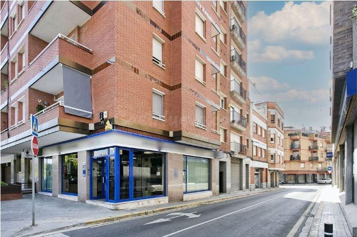 FANTÀSTIC PIS A IGUALADA, AL BARRI DEL POBLE SEC - foto 3