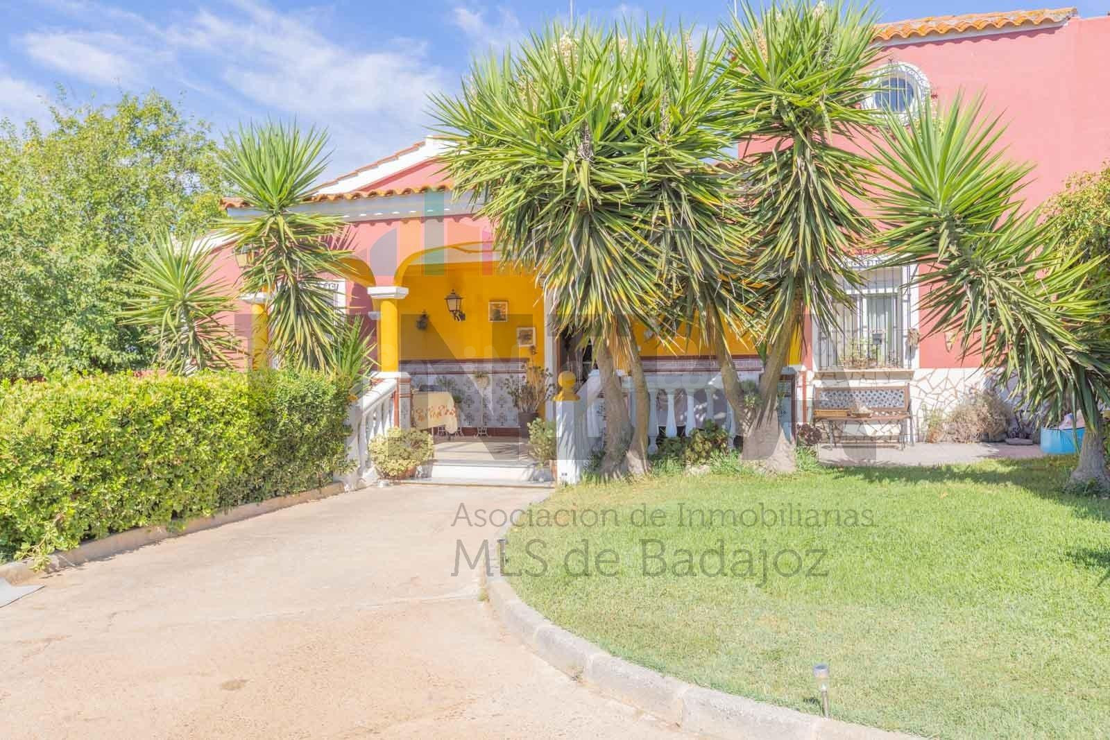 Precioso chalet a pocos minutos de Badajoz