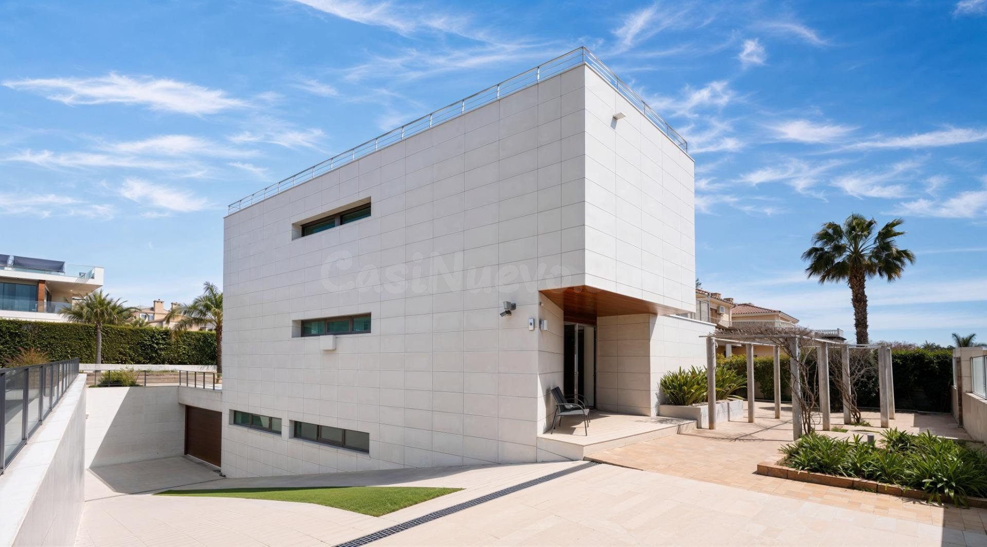 VILLA DE AUTOR EN LA ZENIA. CUANDO EL LUJO YA NO NECESITA DE - foto 3