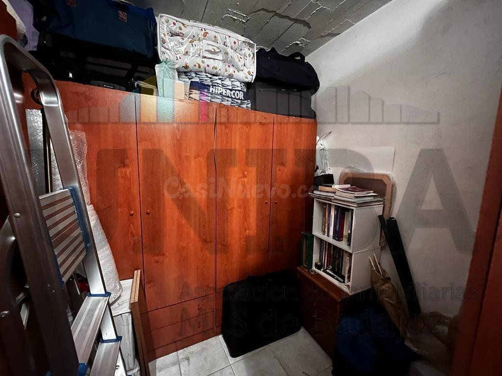 PLAZA DE GARAJE Y TRASTERO A LA VENTA EN JARDINES DEL GUADIA - foto 3