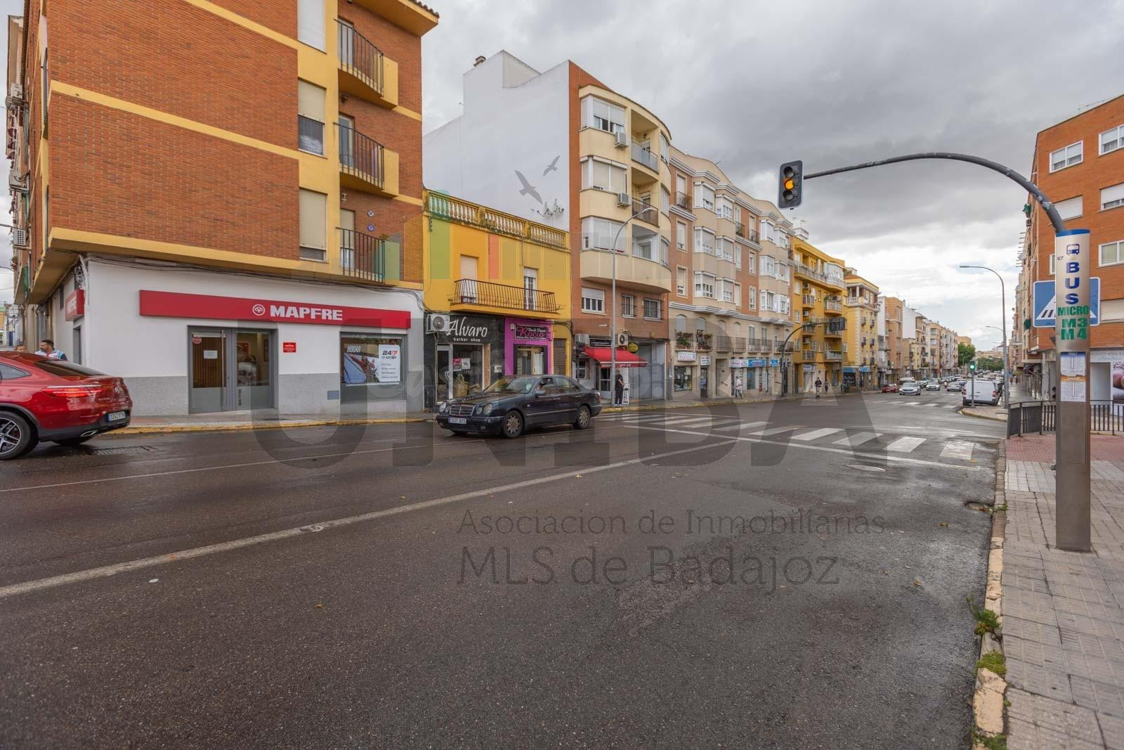 LOCAL A LA VENTA EN SAN ROQUE