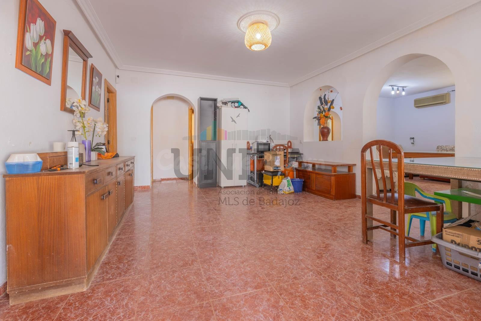CHALET HIPOTECABLE A LA VENTA EN ZONA ERMITA DE BOTOA - foto 3