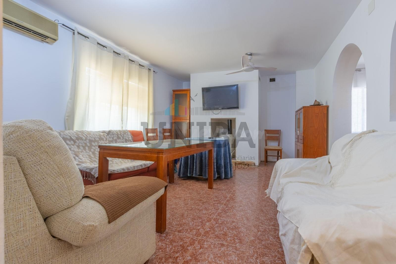 CHALET HIPOTECABLE A LA VENTA EN ZONA ERMITA DE BOTOA - foto 5