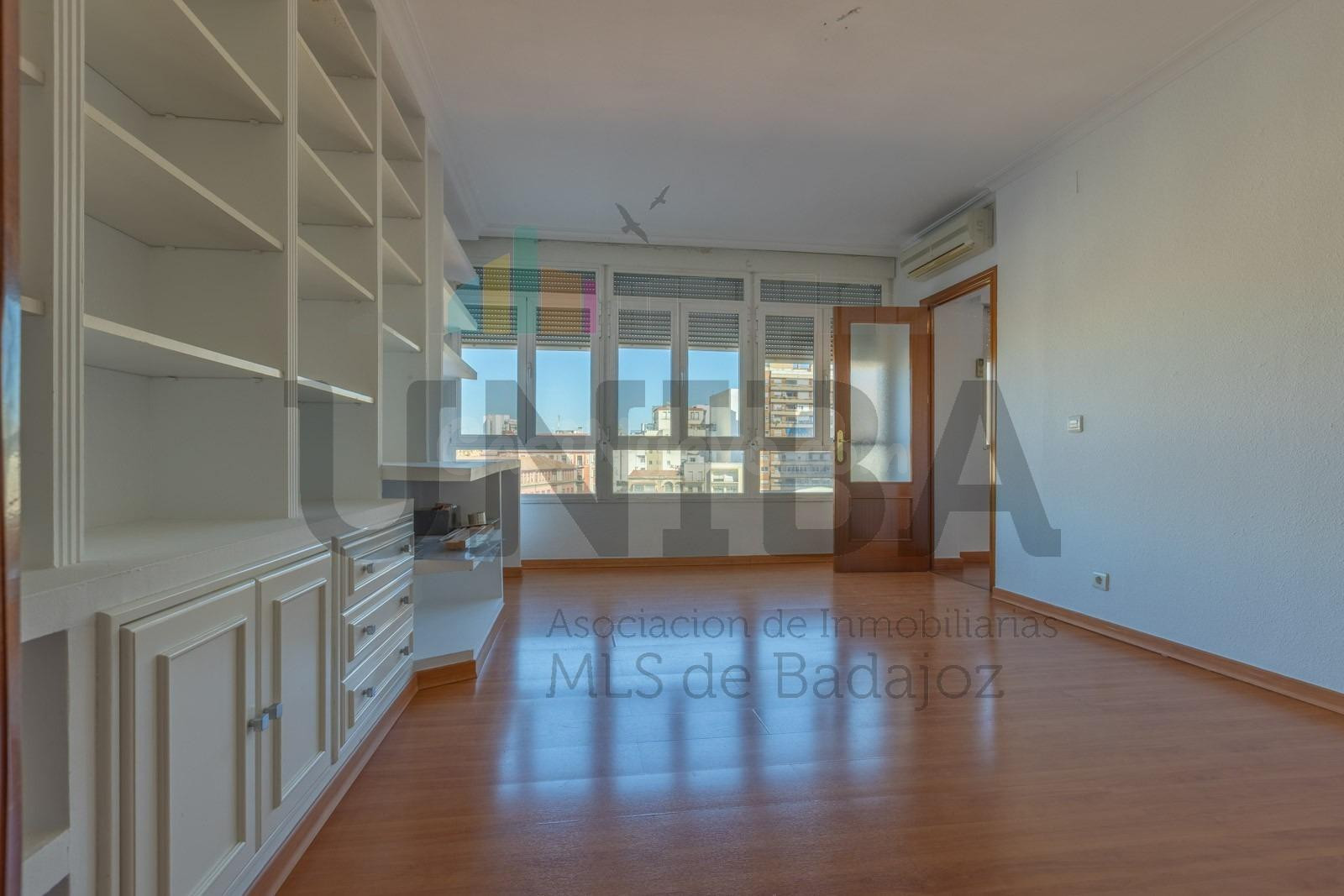 ESTUPENDO PISO JUNTO AL CORTE INGLES - foto 5