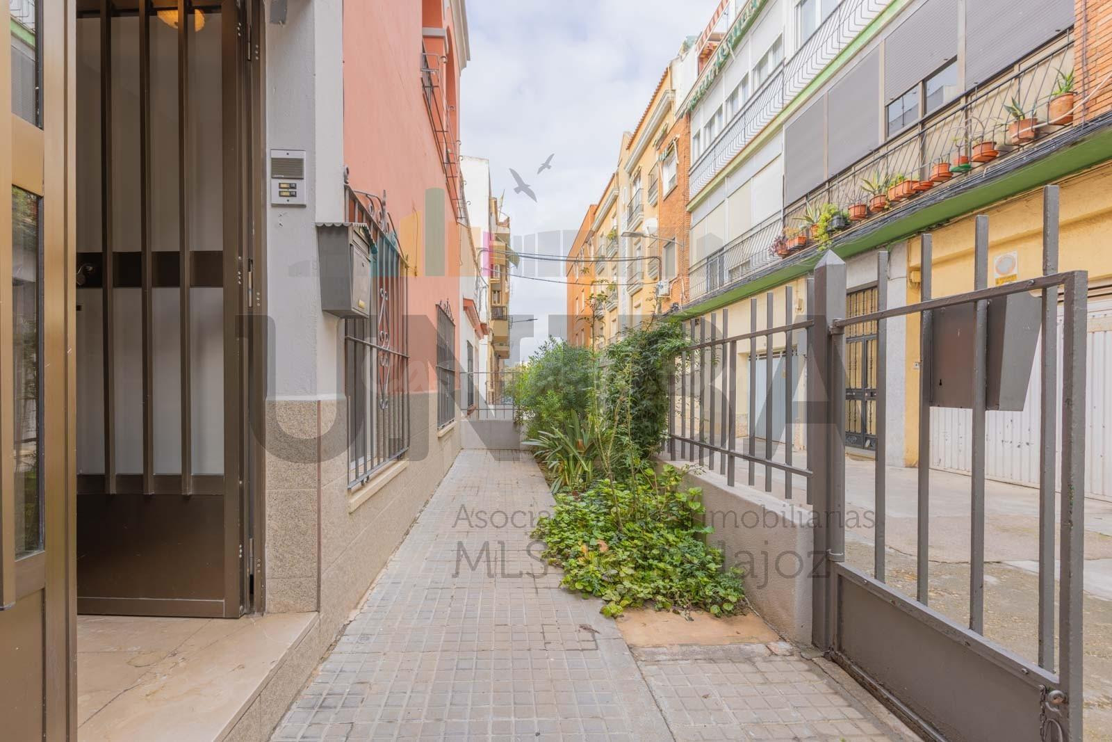 Casa completa en venta en Pardaleras — Badajoz - foto 4