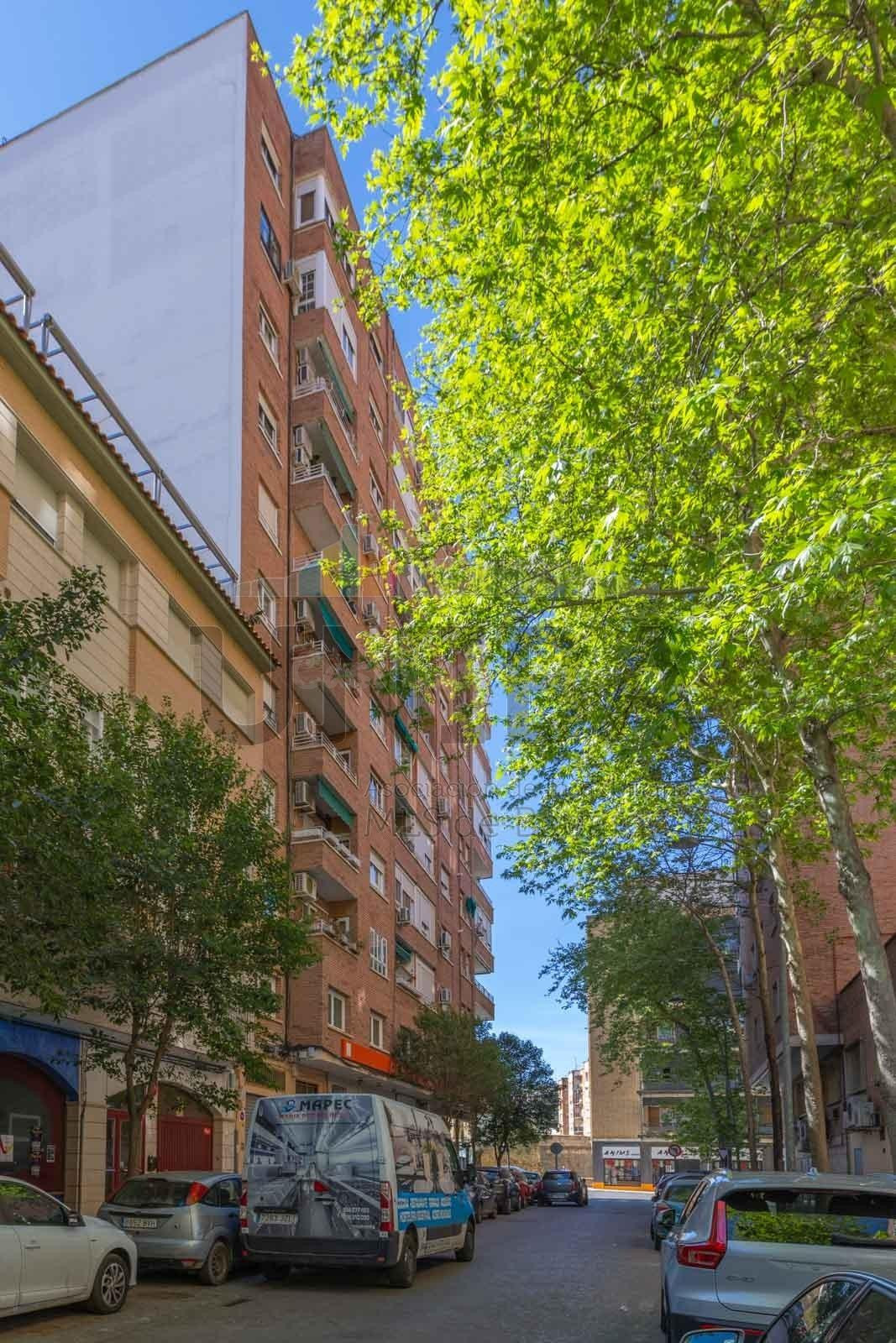 ESTUPENDO PISO REFORMADO EN ZONA CENTRO