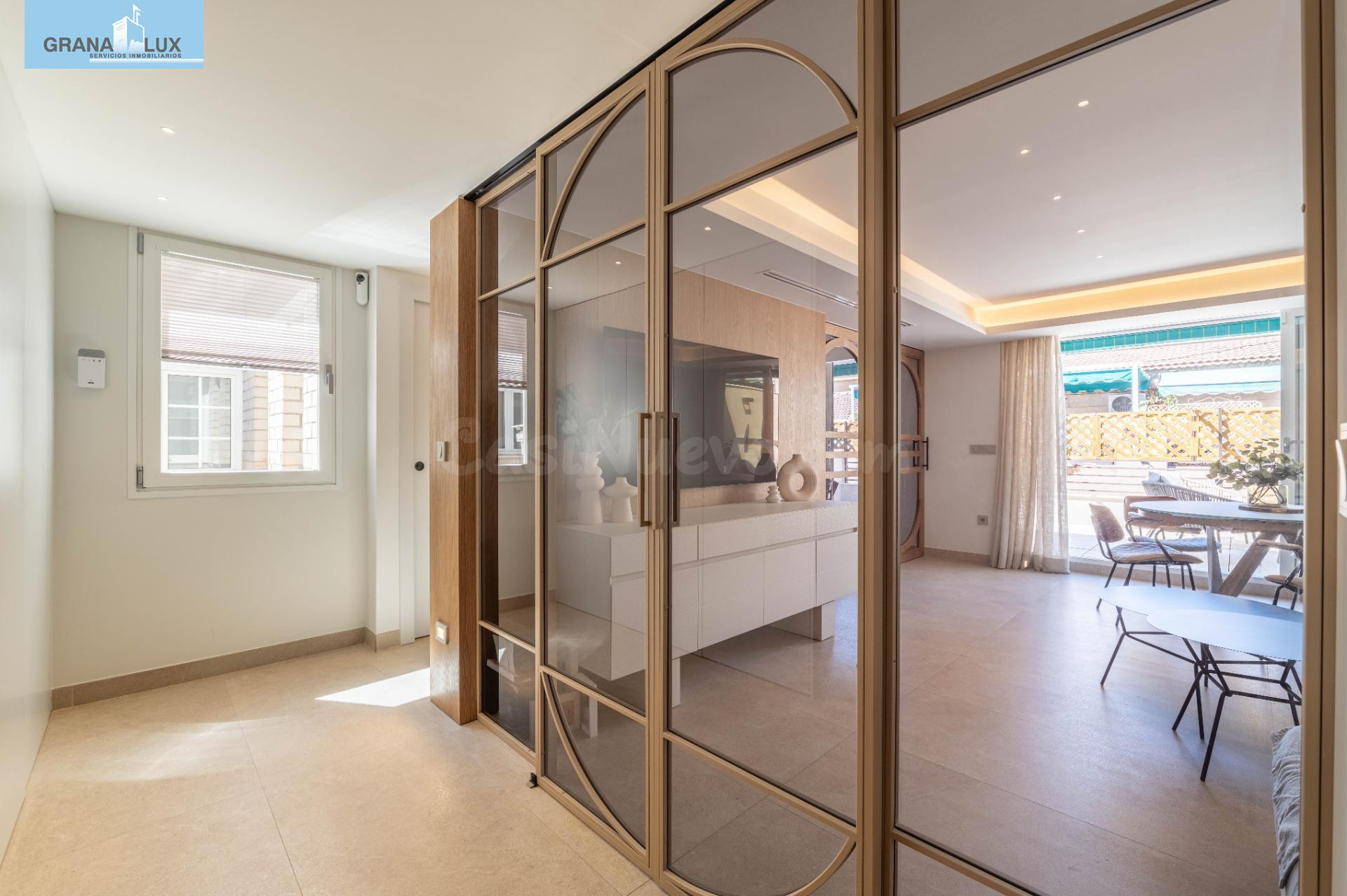 Impresionante Vivienda de Lujo con Diseño Moderno y Comodida - foto 3